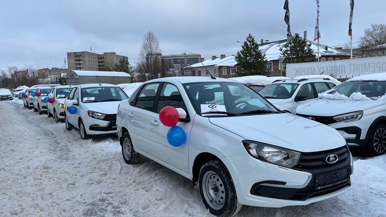 Пятеро пострадавших на производстве северян получили автомобили от Отделения СФР по Архангельской области и НАО.